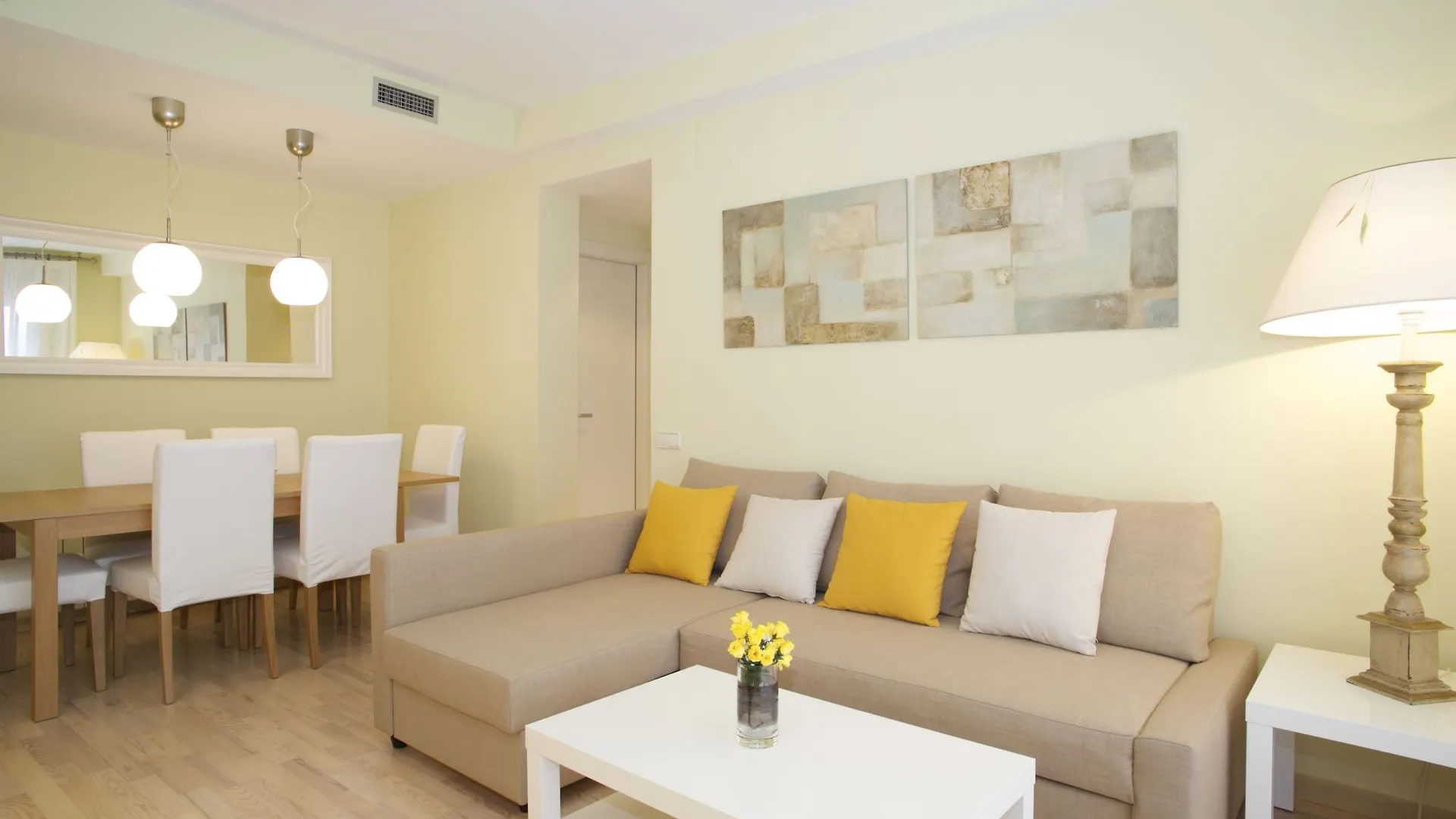Sagrada Familia Views Apartment Barcelona
