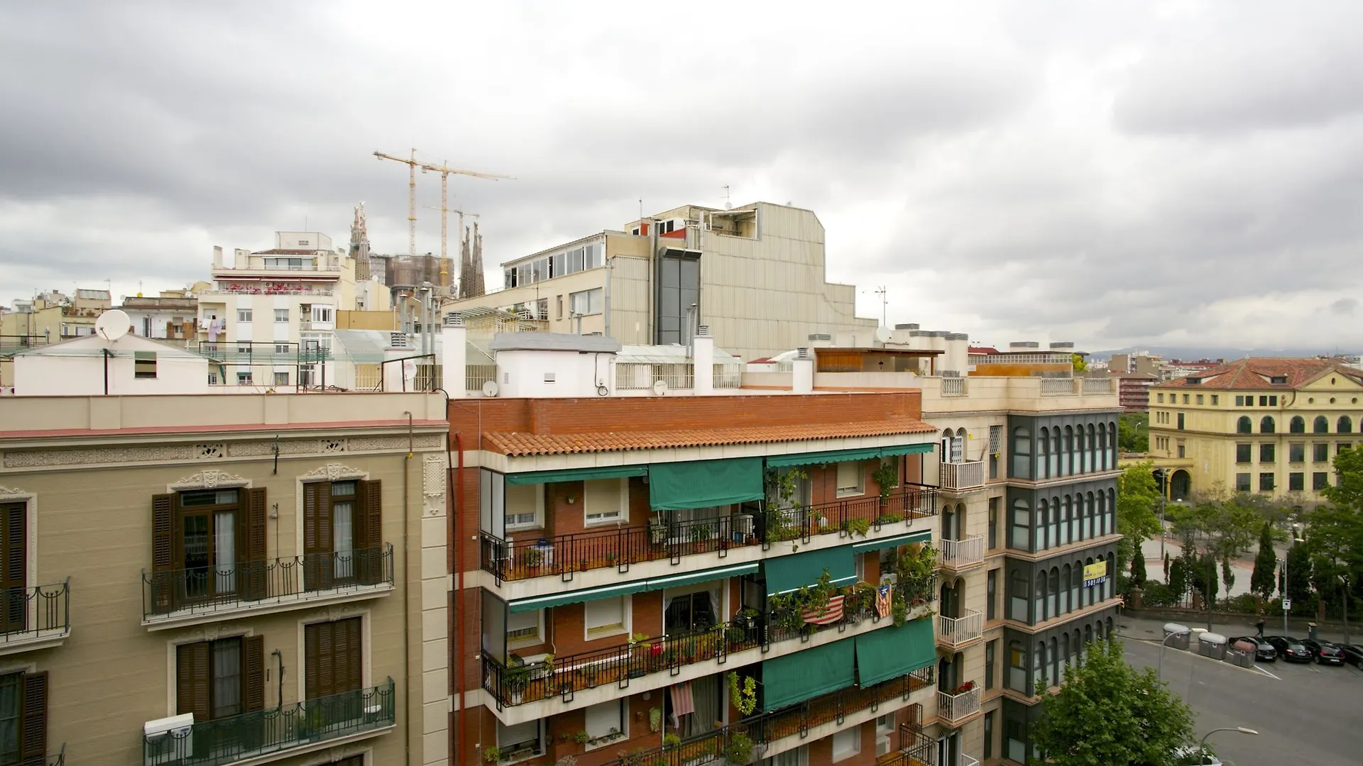 Sagrada Familia Views Apartment Barcelona